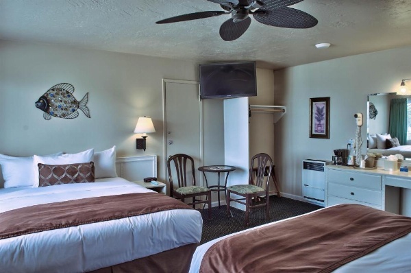 Lovers Point Inn image 16